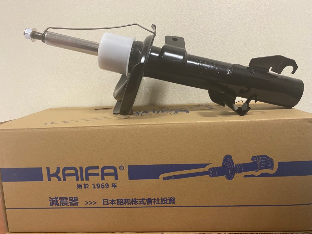 Амортизатор передний правый KAIFA MA3241R