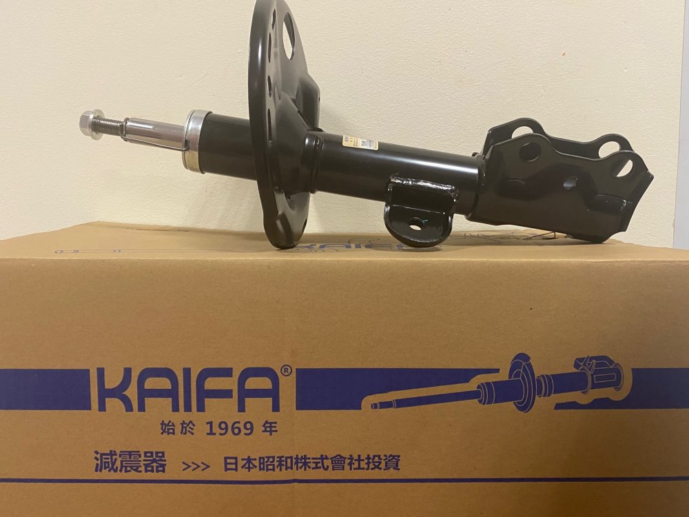Амортизатор передний правый KAIFA TO6001R