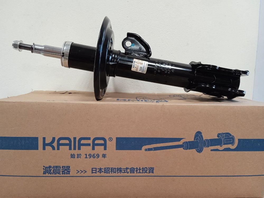 Амортизатор передний левый KAIFA TO3751L